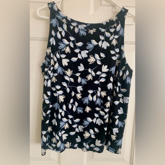 Like New J. Jill Navy Blue Floral Vine Design SZ Large Petite, can fit Large Reg - Picture 2 of 7